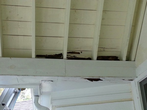 rotting-soffit-decking-peachtree-city